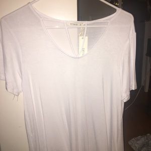white scoop neck t-shirt with design